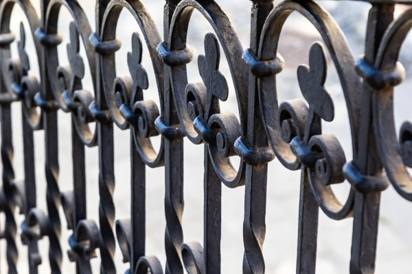 Victorian Fence Installation in Joplin